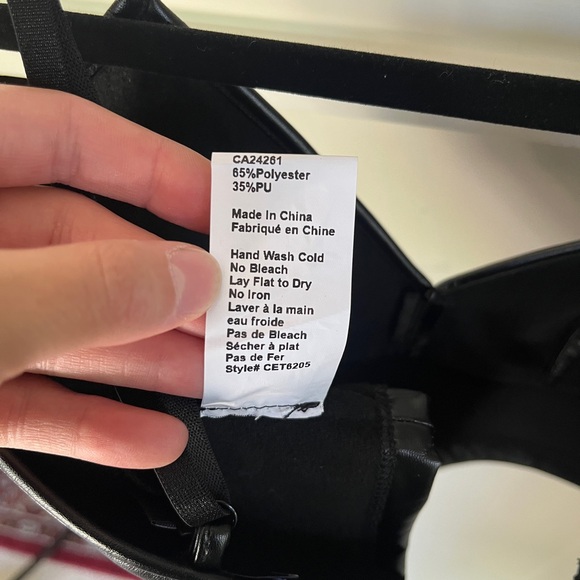 Stretchy Black Faux Leather Crop Tank - Picture 5 of 5